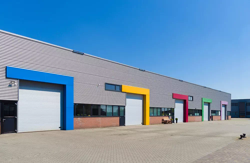 pulizia-pavimenti-con-lavasciuga-professionale